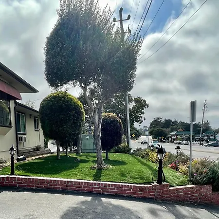 Monterey Fairgrounds Inn-2